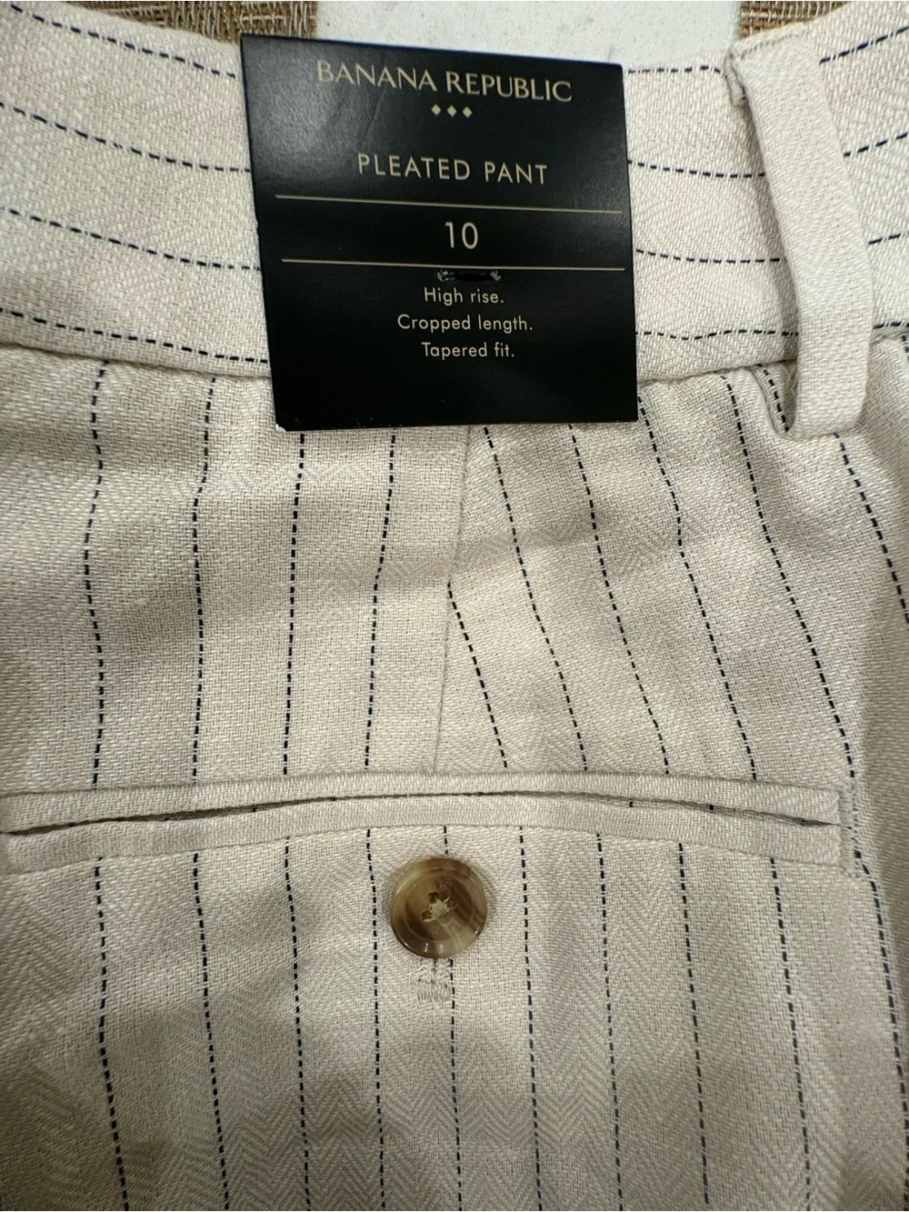 Banana Republic Light Beige Pinstripe Flat Front Men's Shorts